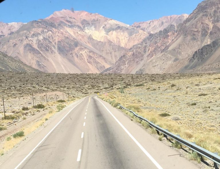 Mendoza: disfrute la excursión Alta Montaña – Hoteles en