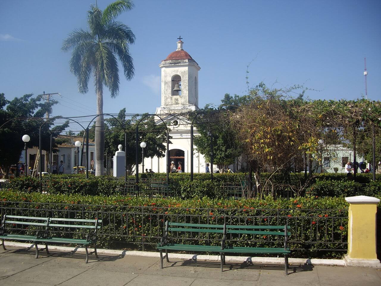 Plaza Carillo, Trinidad