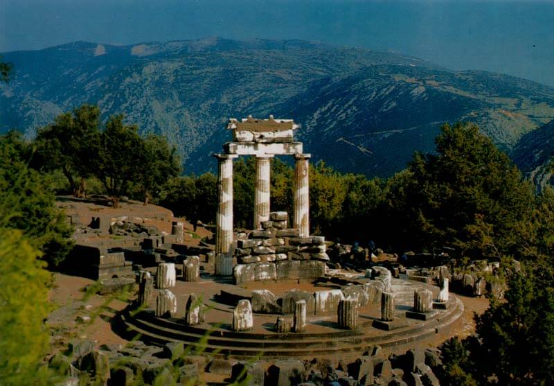 Qué ver en Delfos: santuario de Atenea Pronaia