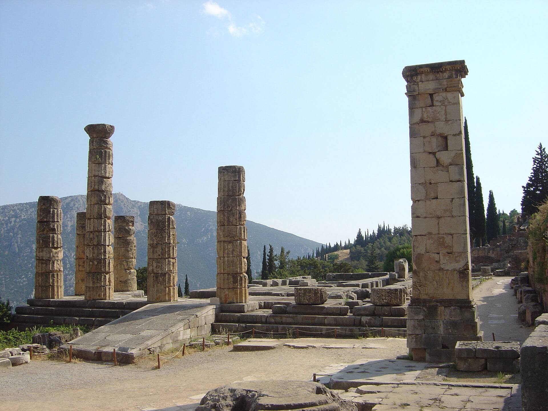 Qué ver en Delfos: Templo del dios Apolo
