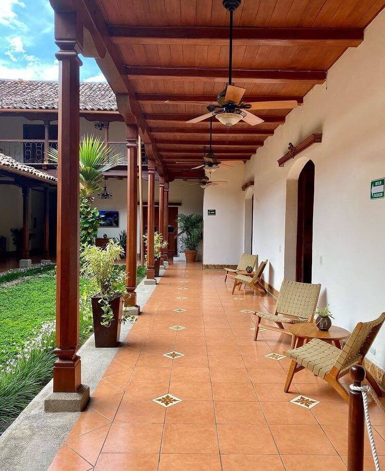 Dónde alojarse en Granada: Hotel Plaza Colón