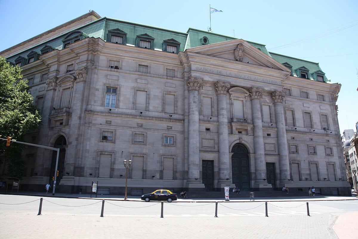 Banco Nación Argentina en la Plaza de Mayo