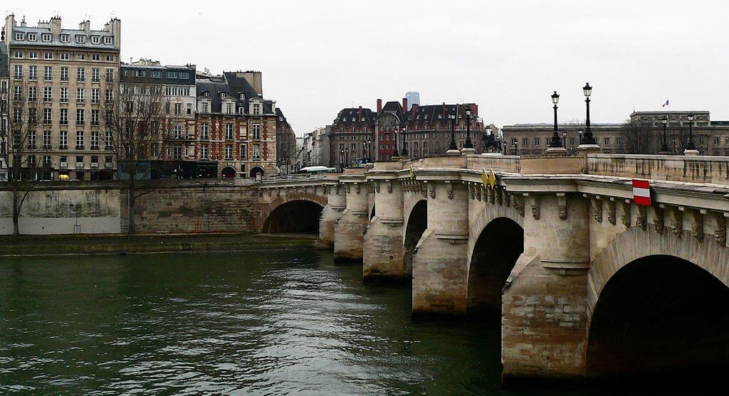 Qué ver en la Ile de la cité de París: Pont Neuf