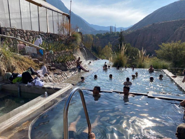 Cacheuta, las aguas termales de Mendoza – Hoteles en