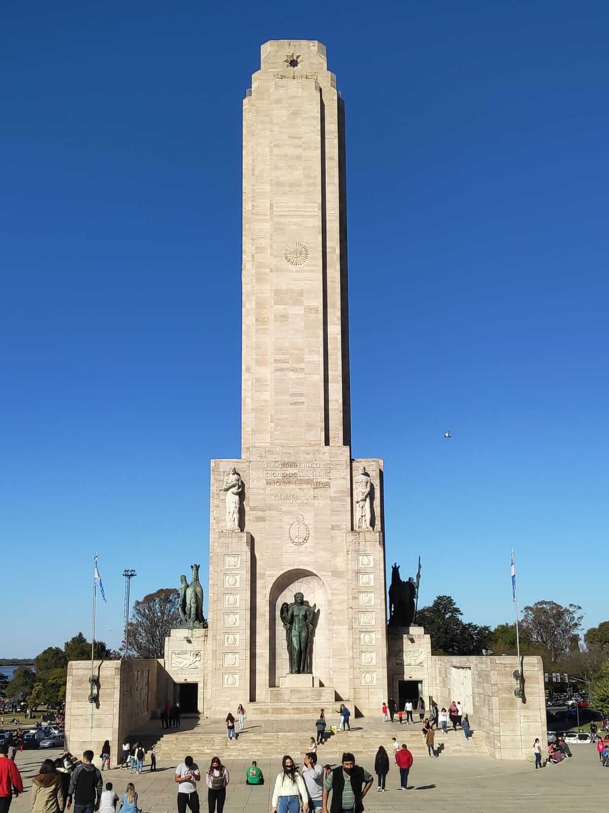 Monumento a la Bandera en Rosario, la cuna de Messi