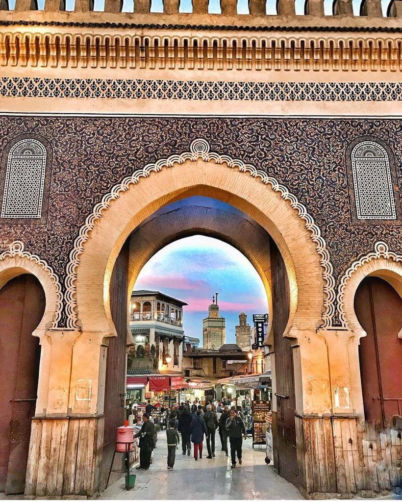 Fez. Puerta azul de entrada a la Medina