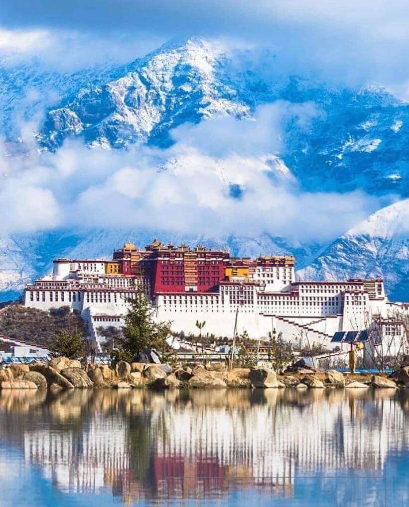 Consejos para viajar al Tíbet visitar el Palacio Potala en Lhasa.