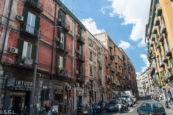Dónde alojarse en Nápoles: vía Toledo