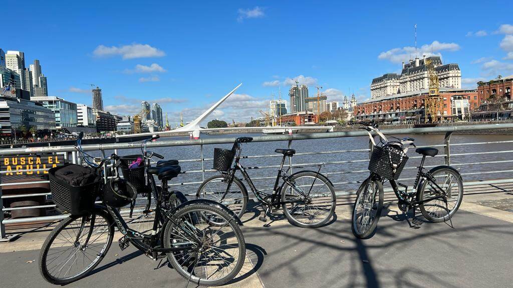 Puente de la Mujer en Puerto Madero