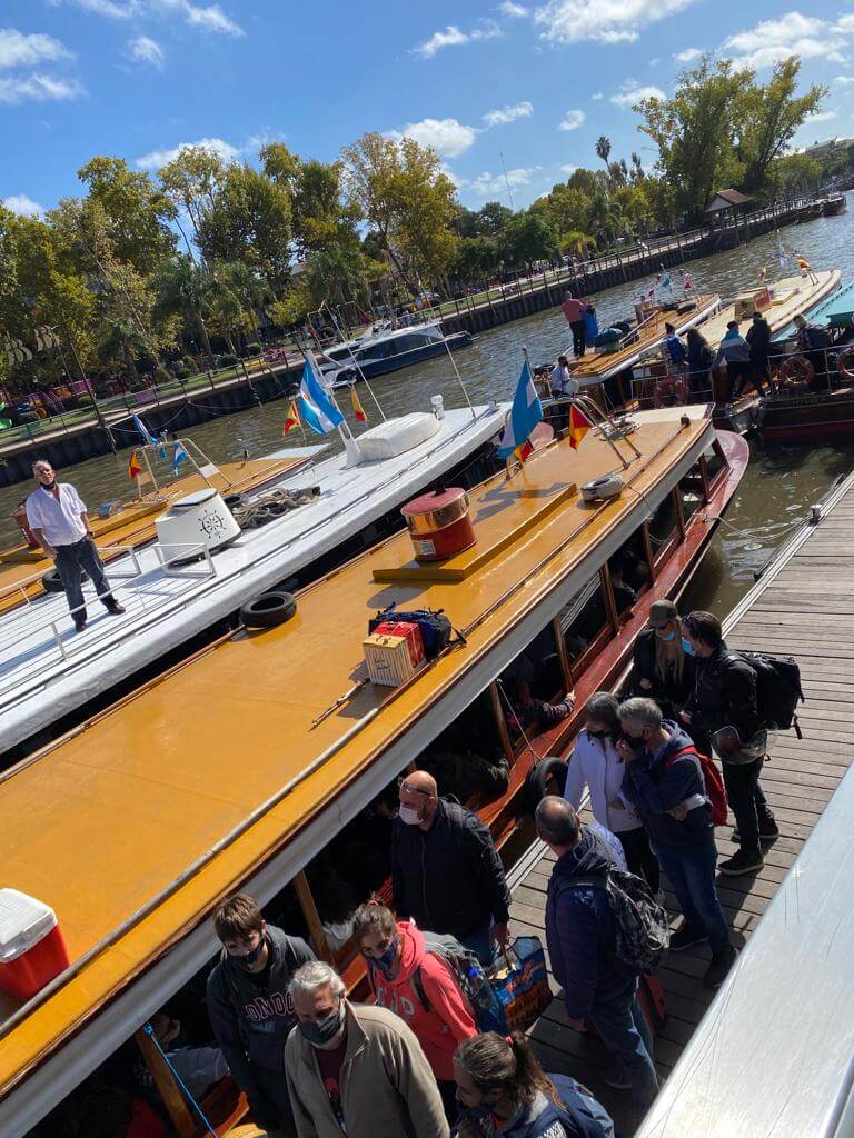 Paseos en catamarán por el Tigre