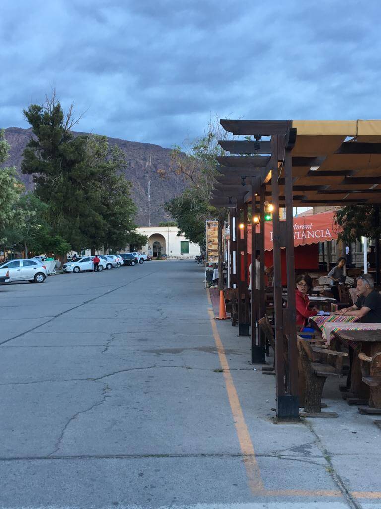 Cafayate, a dos horas de la ciudad de Salta