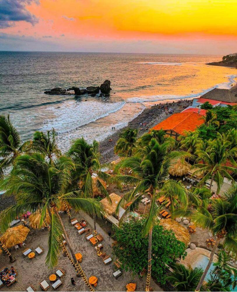 Playa El Tunco, El Salvador