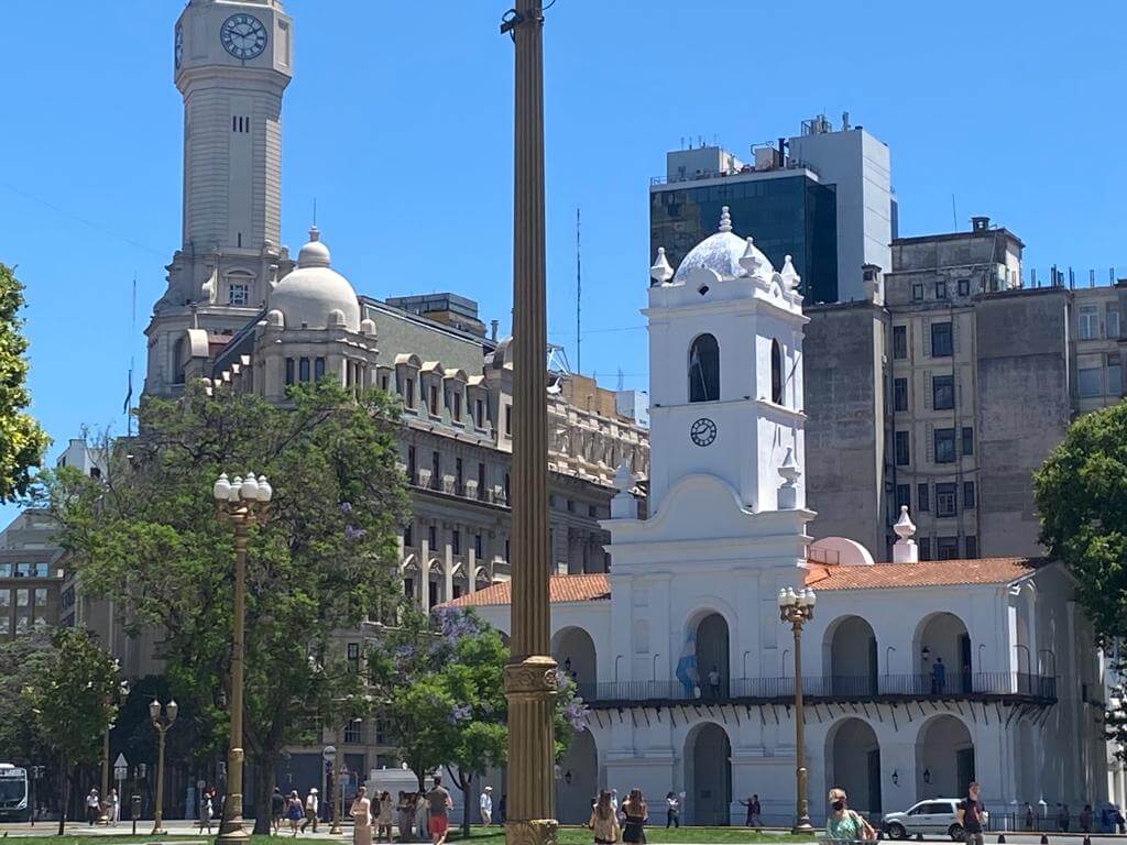Cosas para hacer gratis en Buenos Aires: visitar la Plaza de Mayo