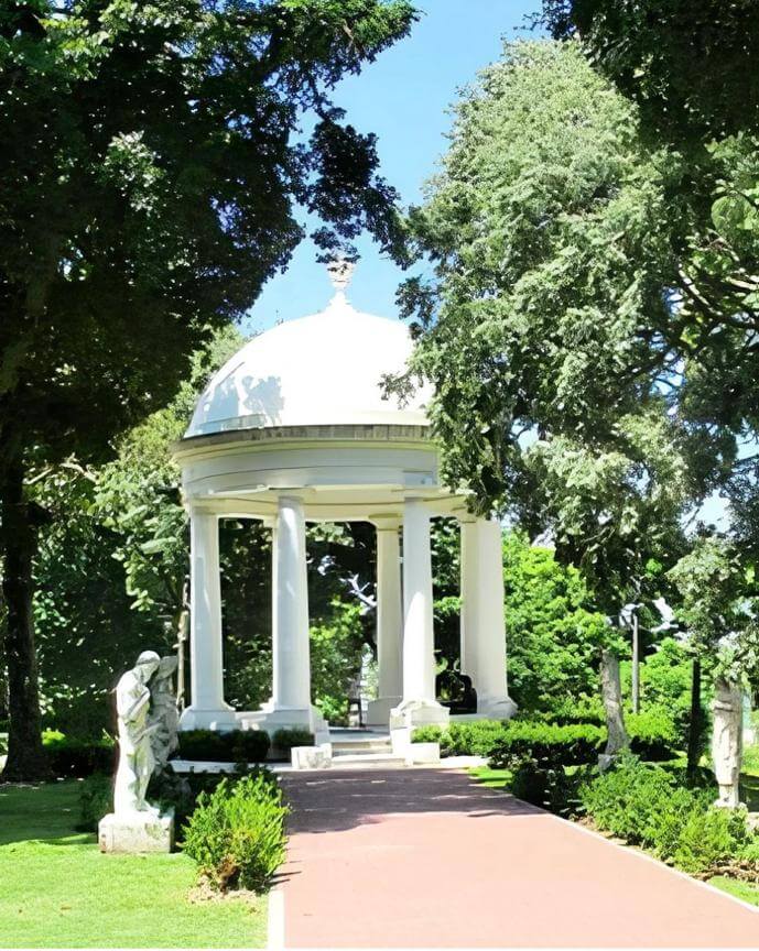 Templete del Parque Lezama