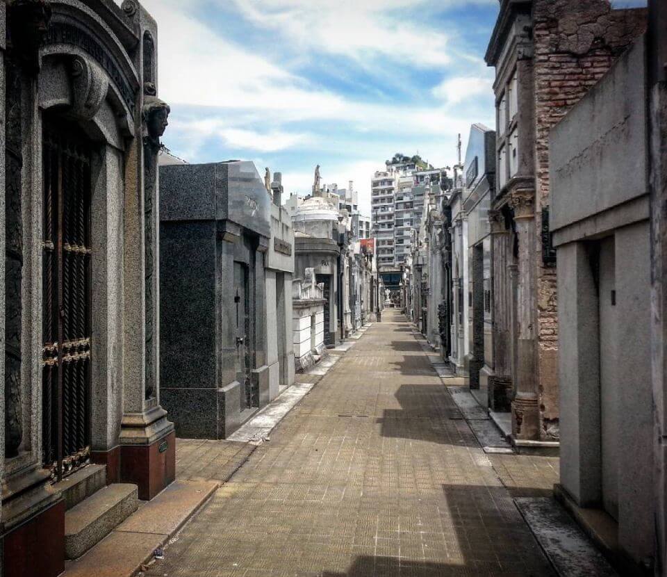10 cosas para hacer en Buenos Aires. visitar el Cementerio de Recoleta