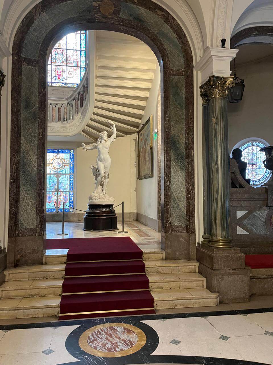 Hall de Honor en la entrada del Palacio Paz