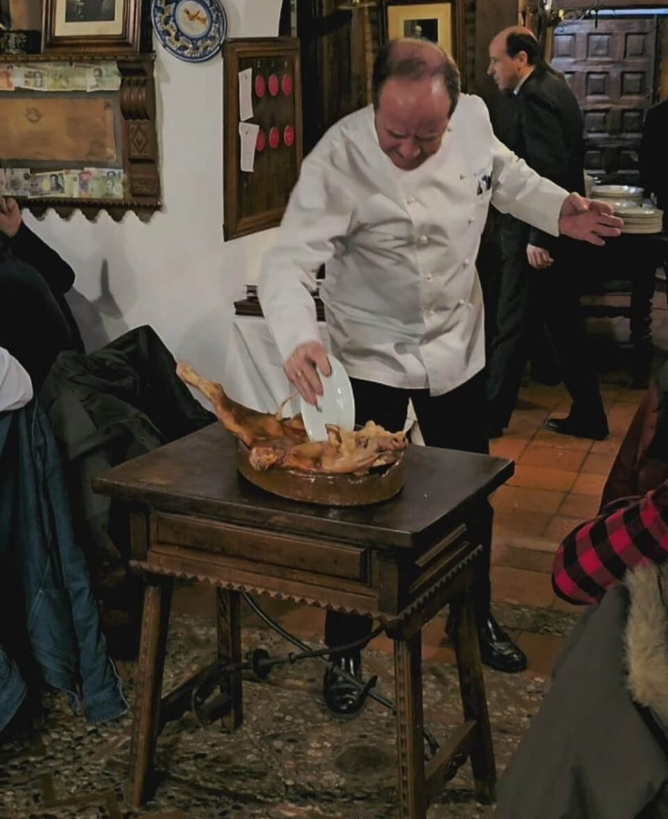 Qué hacer en Segovia: comer cochinillo