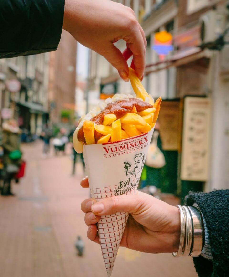 10 cosas para hacer en Ámsterdam: probar las papas fritas en VleminckX