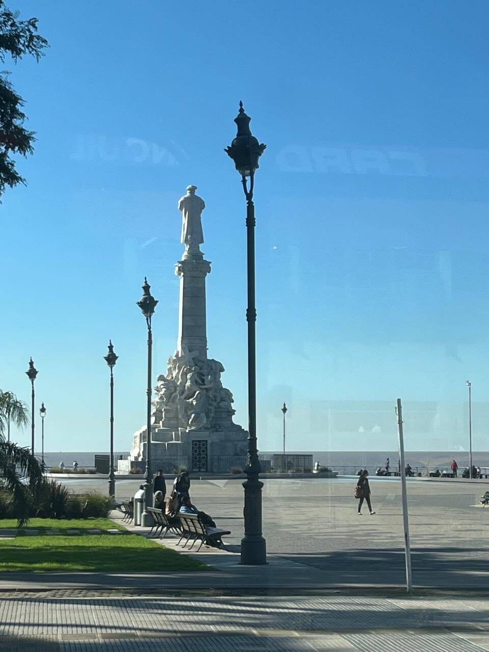 Monumento a Colón, en la Costanera Norte