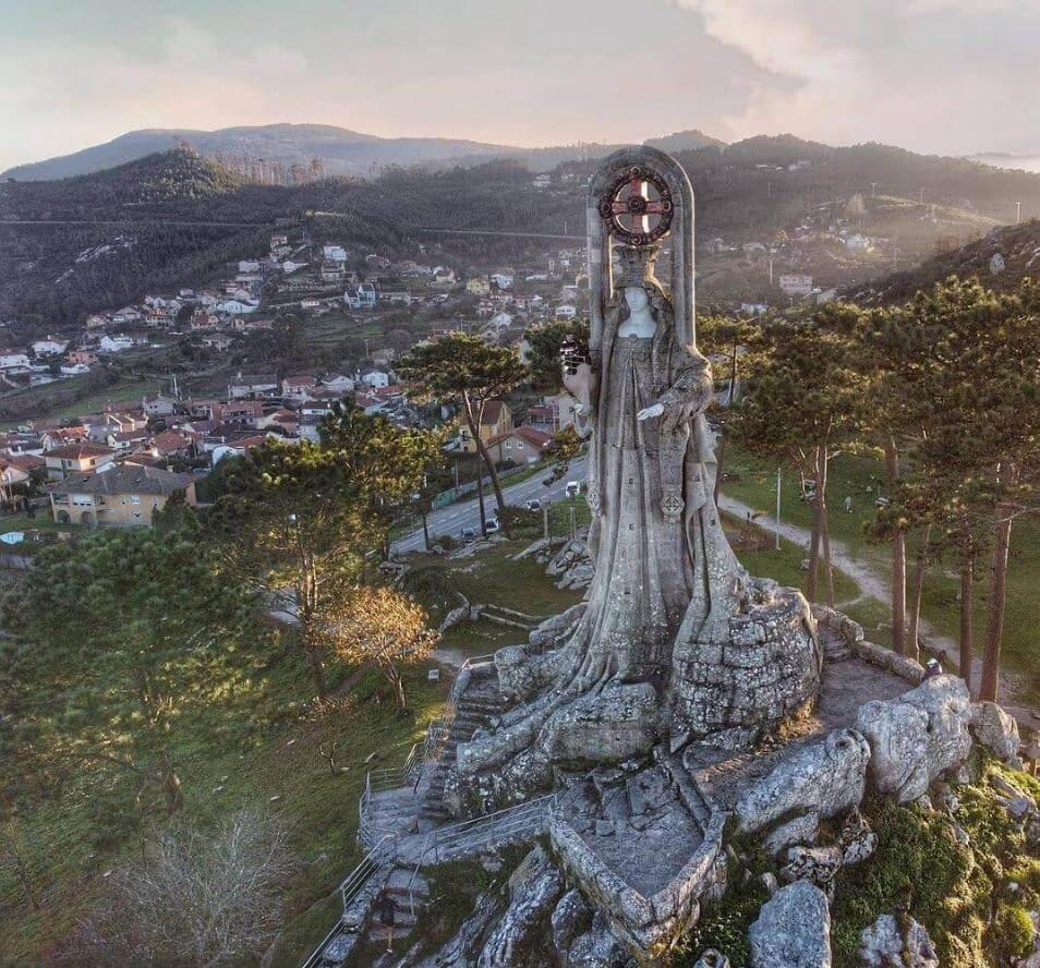 Subir a la Virgen de la Roca en Baiona