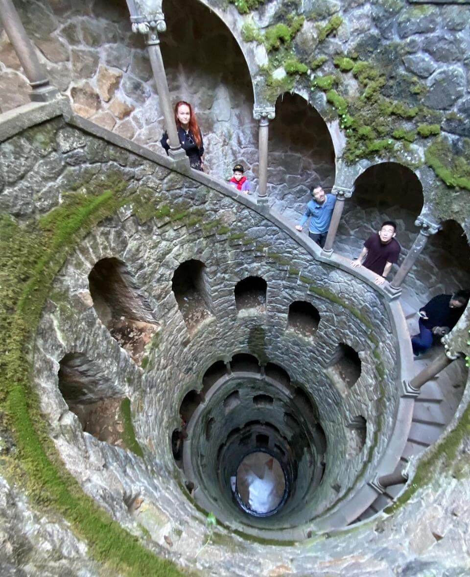 Un día en Sintra: visitar el Pozo iniciático de la Quinta da Regaleira