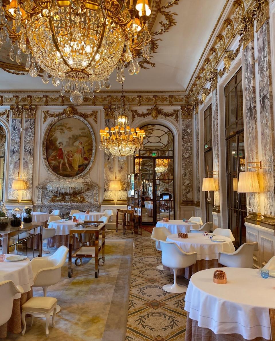 Planes originales para hacer en París: cenar en el Restaurante Le Meurice