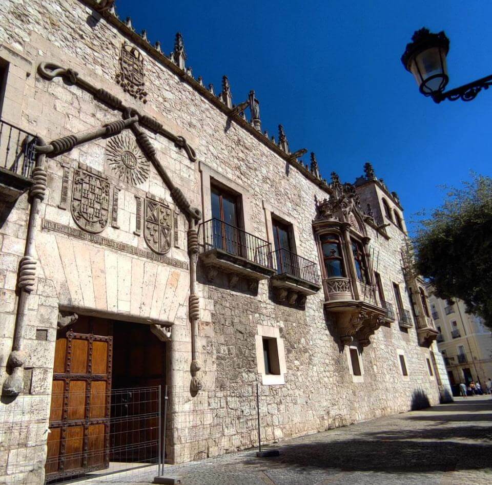 Casa del Cordón