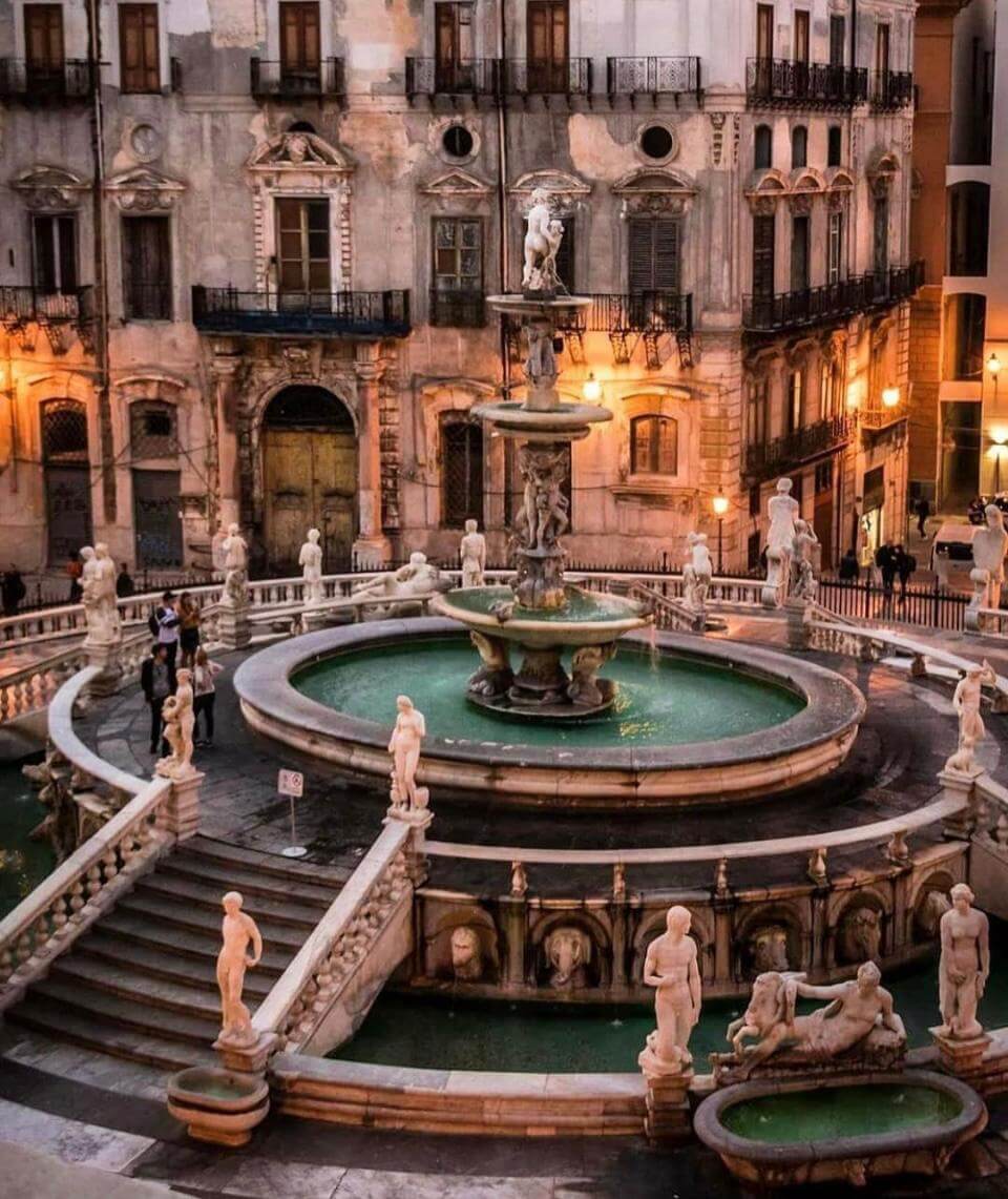 Qué visitar en Palermo: Piazza della Vergogna