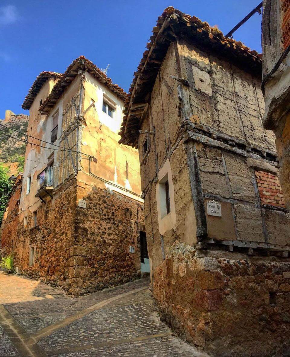 Los 10 pueblos más bonitos de Burgos: Poza de la Sal