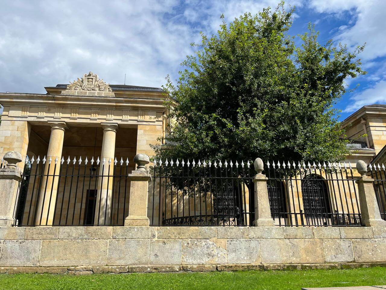 Qué hacer en Guernica: Casa de Juntas y Roble de Guernica