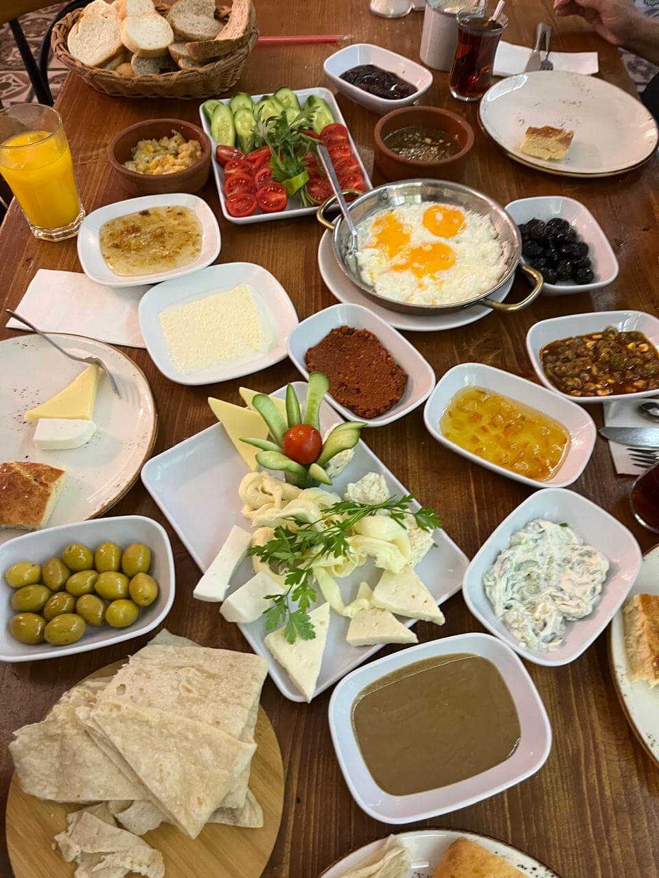 Desayuno turco en Van Kahvaltı Evi