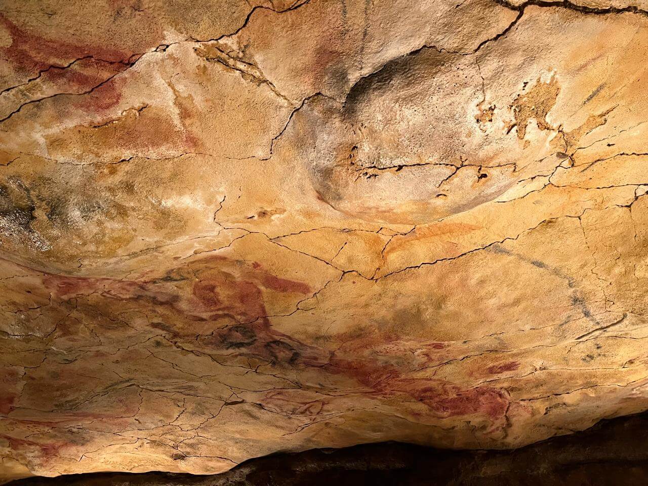 Neocueva de Altamira, a pocos km de Santander