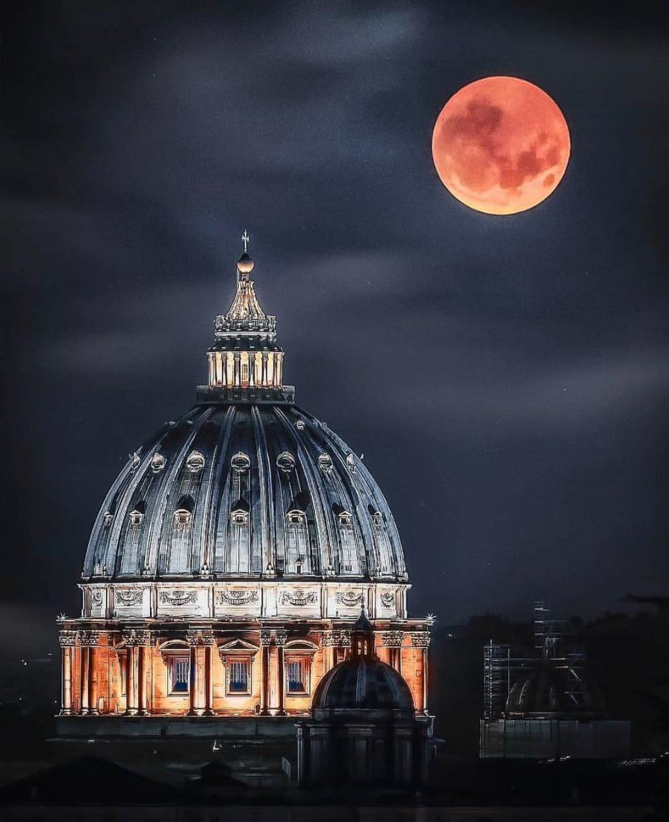 Cúpula de San Pedro en el Vaticano