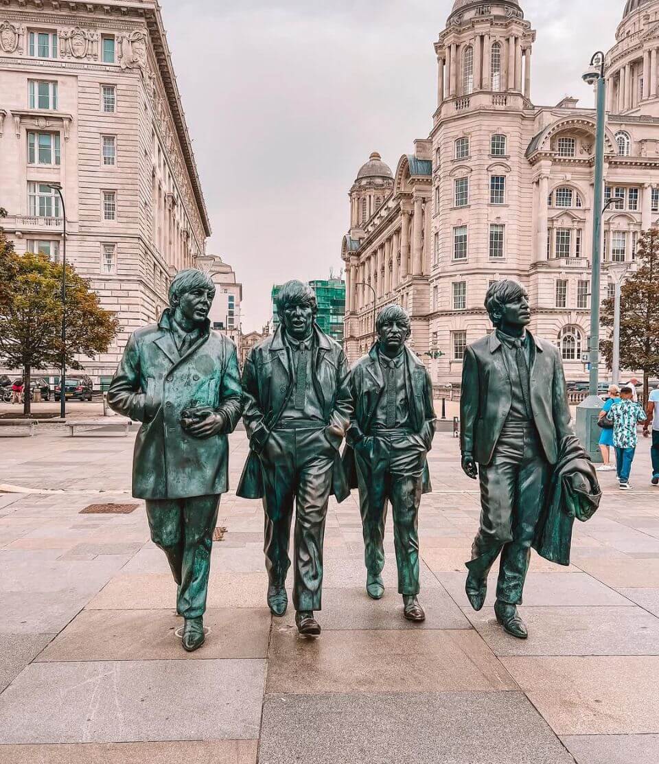 Monumento a los Beatles en Pier Head