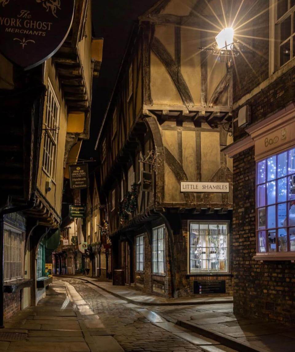 10 imperdibles de York: caminar por The Shambles.