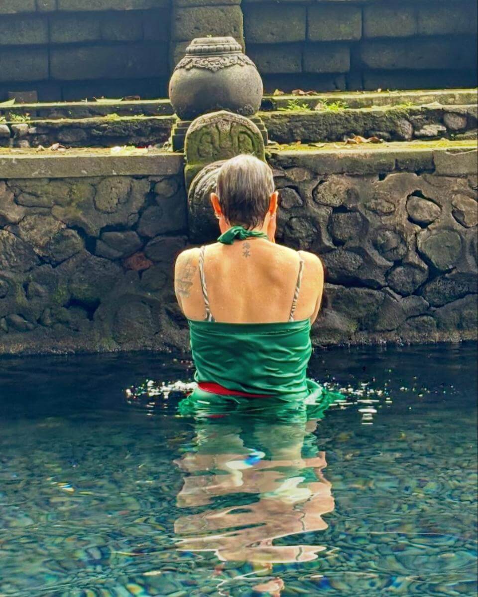 Ritual de purificación en el Templo Tirta Empul