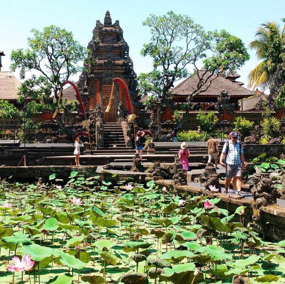 Pura Taman Kemuda Saraswati o Palacio de aguas