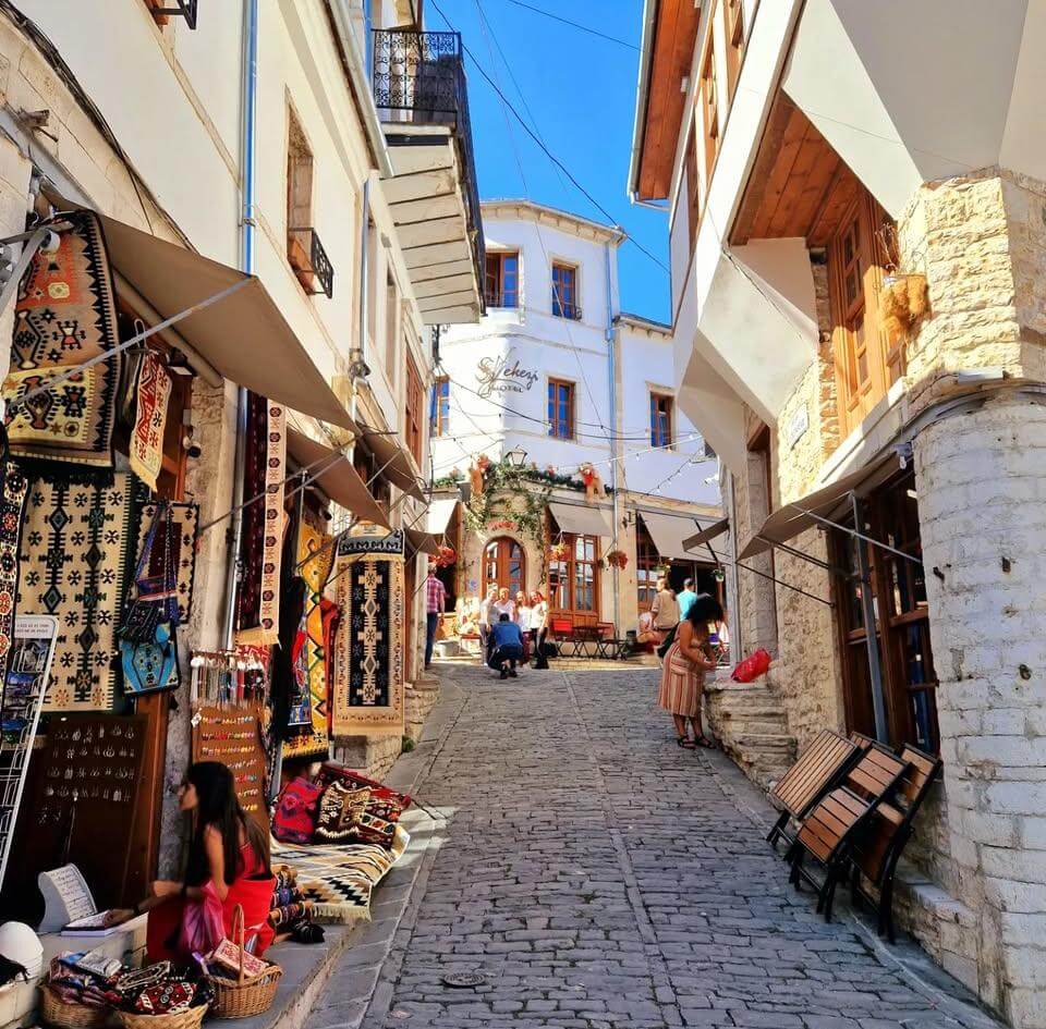 Calles empedradas de Gjirokastër
