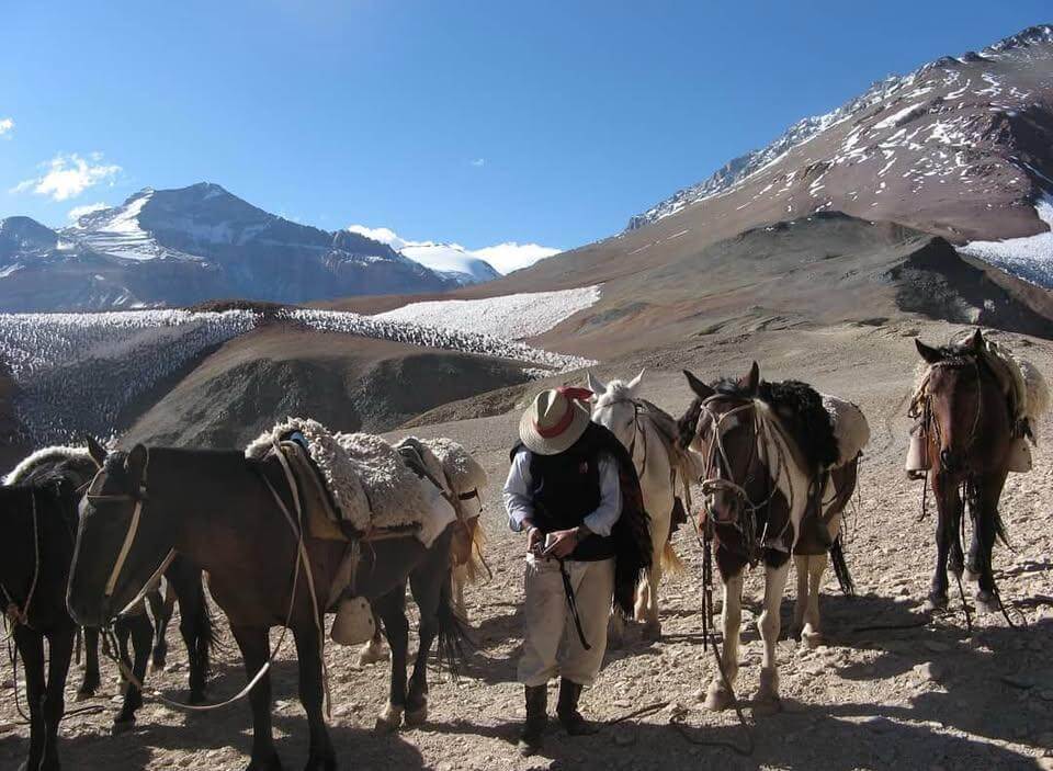 Paso de los Patos en el Cruce de los Andes