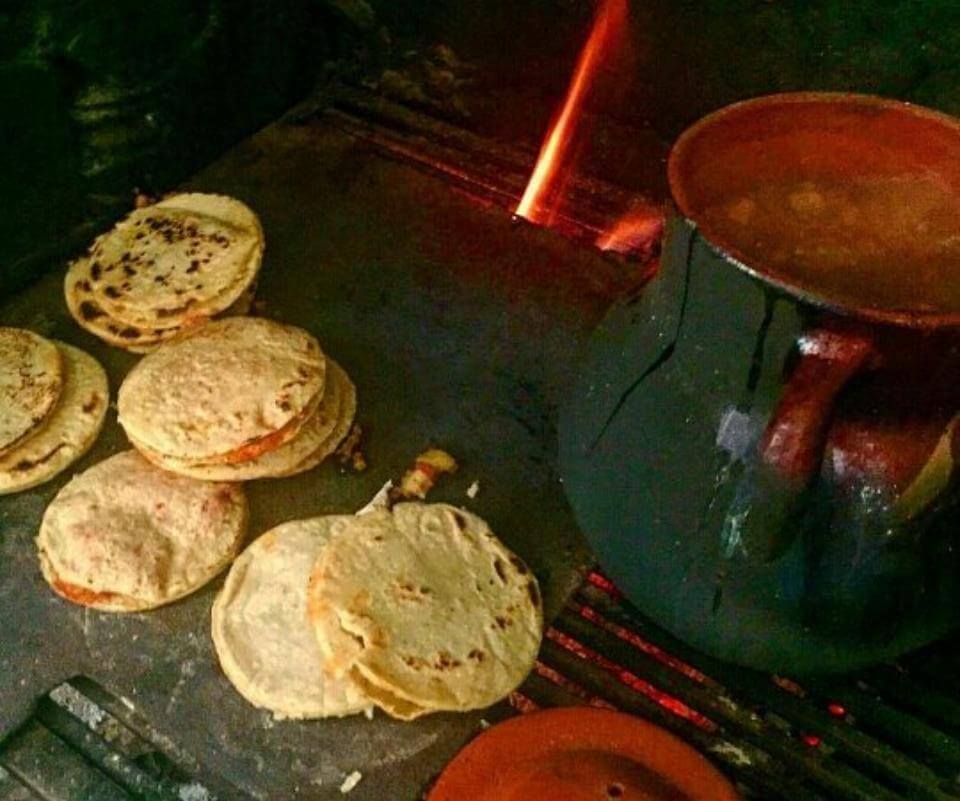 Comer en San Luis Potosí: Gorditas y frijoles